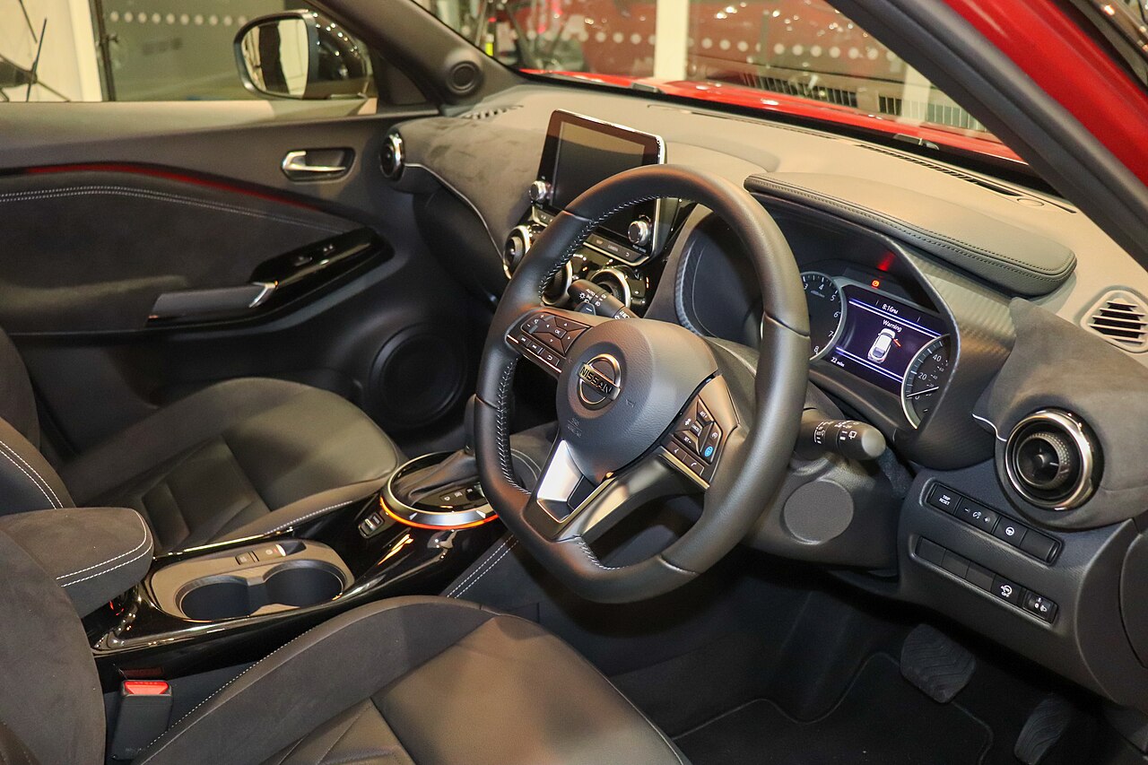 Nissan Juke — interior, dashboard and cabin