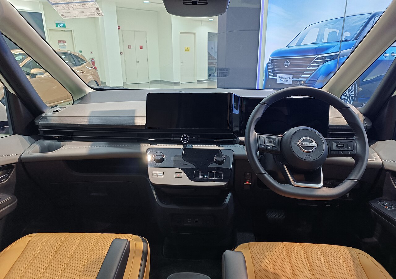 Nissan Serena — interior, dashboard and cabin