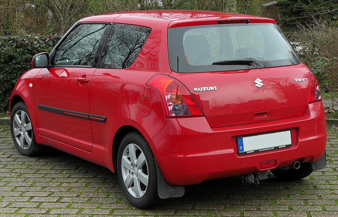 Suzuki Swift — rear three-quarter view